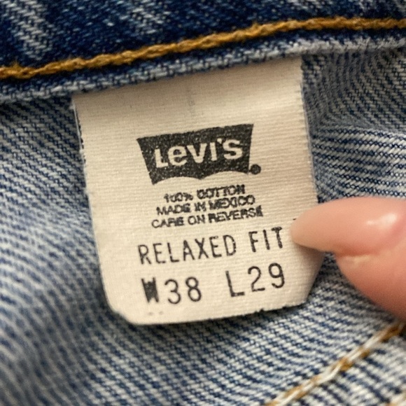 Vintage Levis 540 relaxed jeans - Picture 8 of 8